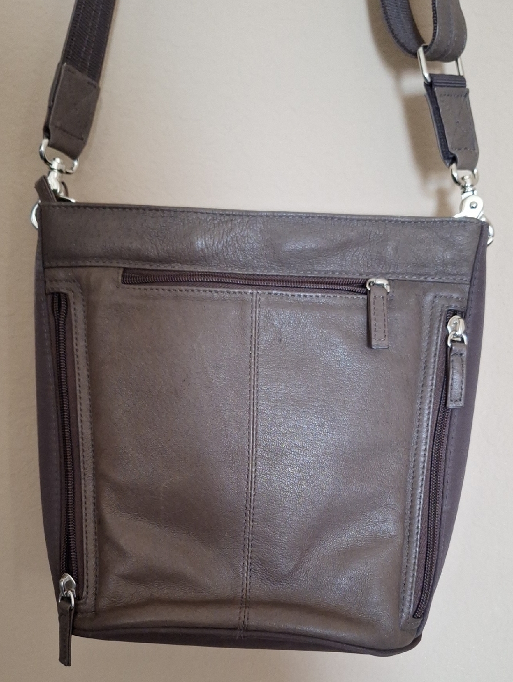 Mamas Gun Conceald Carry Bucket Tote  Brown Leather 10" T 11" W